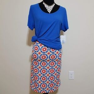 BNWT LuLaRoe Outfit XL Classic and XL Cassie
